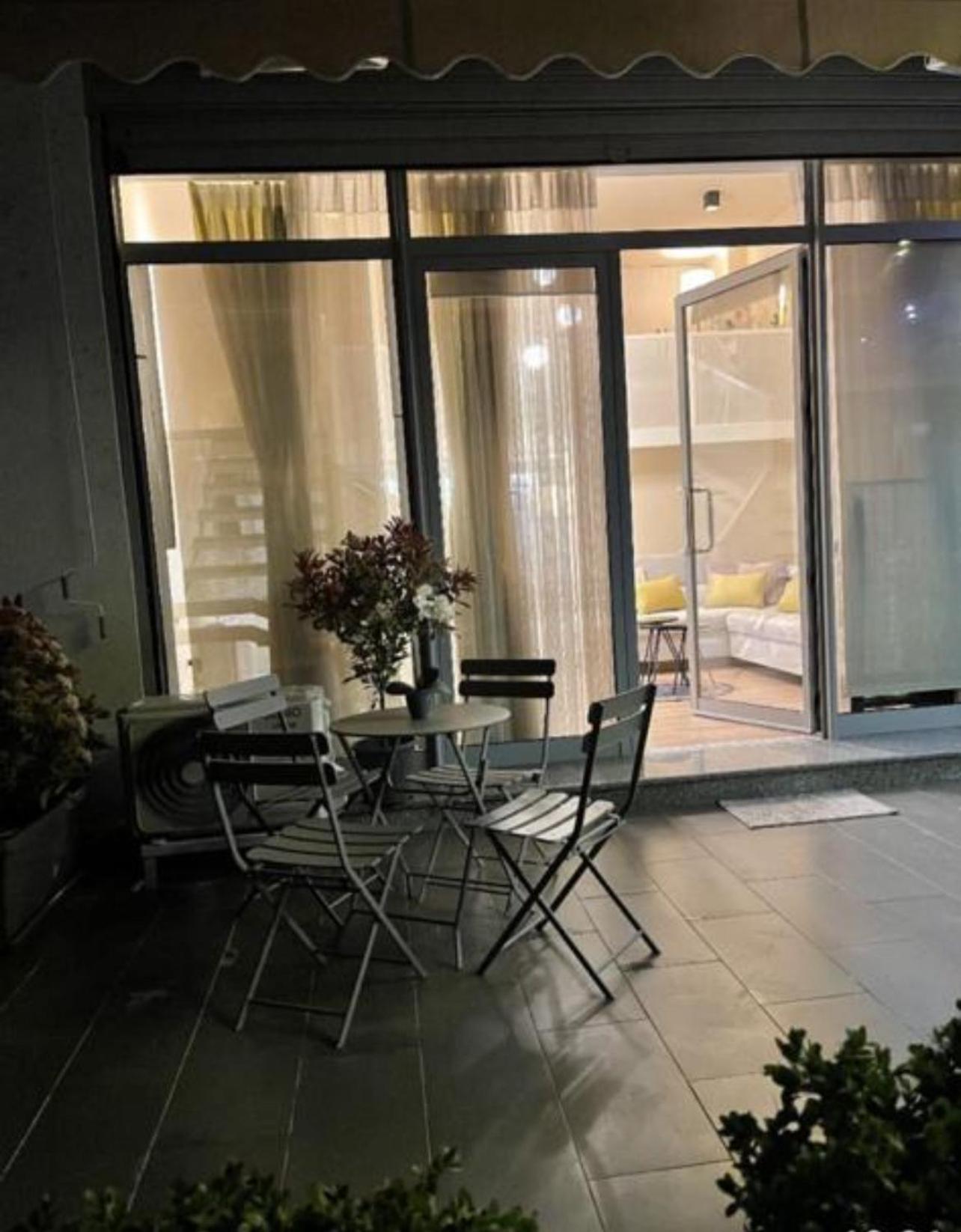 Lovely Apartment In Pogradec City With A Lake View Ngoại thất bức ảnh