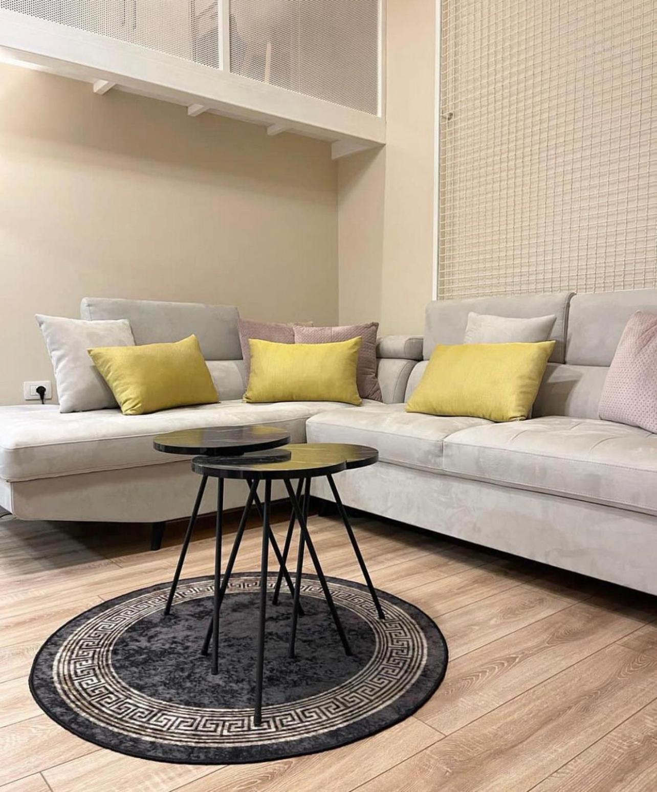 Lovely Apartment In Pogradec City With A Lake View Ngoại thất bức ảnh